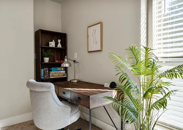 Turkey Mountain Bungalow By Tulsa Getaways